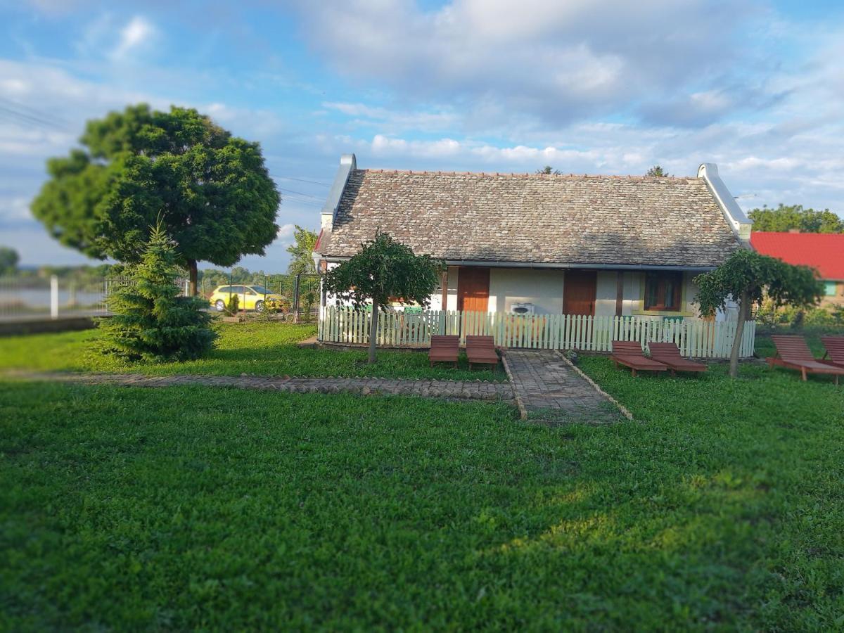Villa Diiva Curug Bagian luar foto