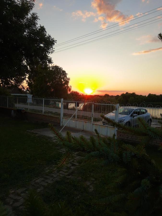 Villa Diiva Curug Bagian luar foto